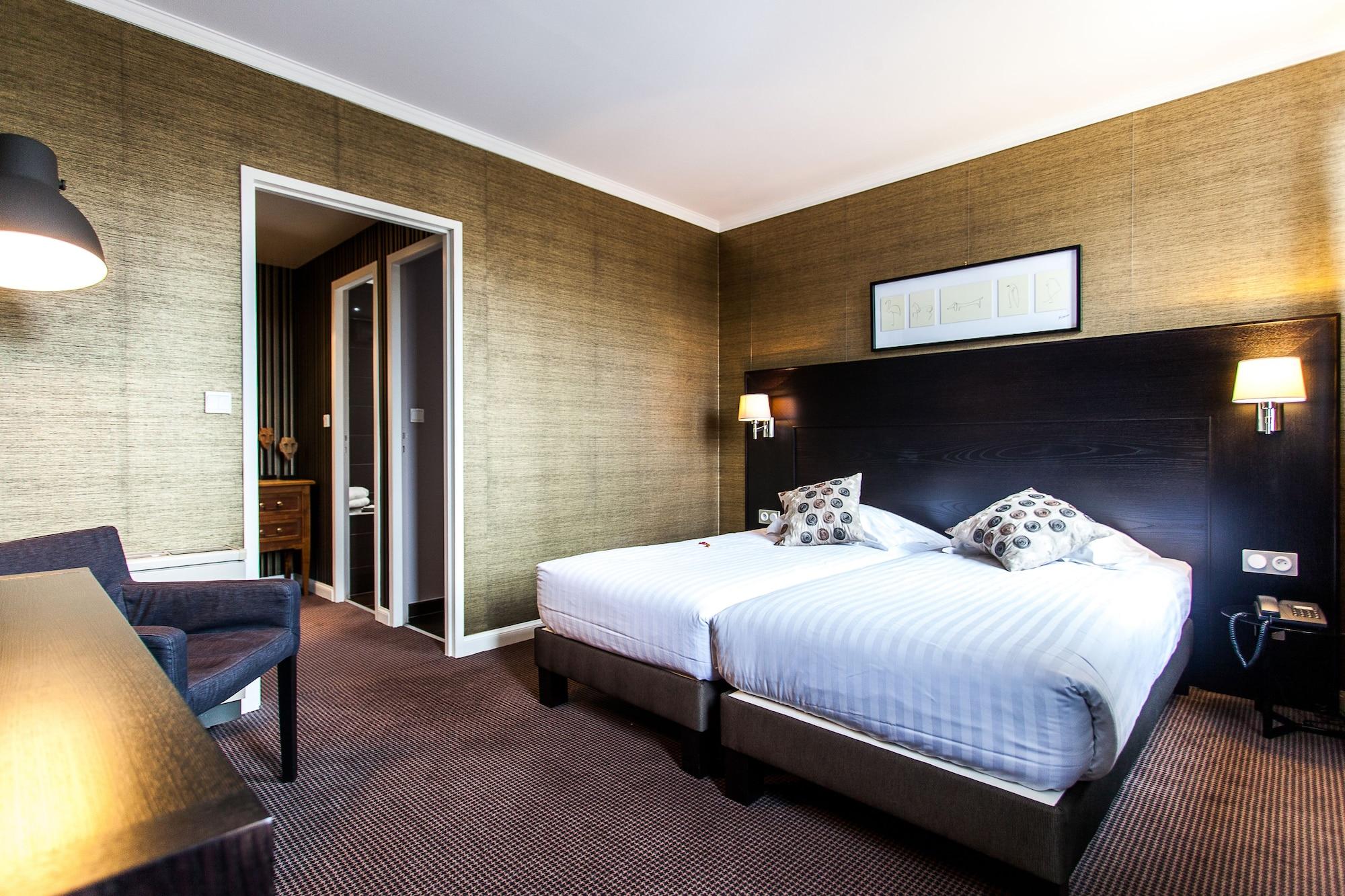Maison Philippe Le Bon Hotel, Restaurant & Bar Le 19 Hotel 4*