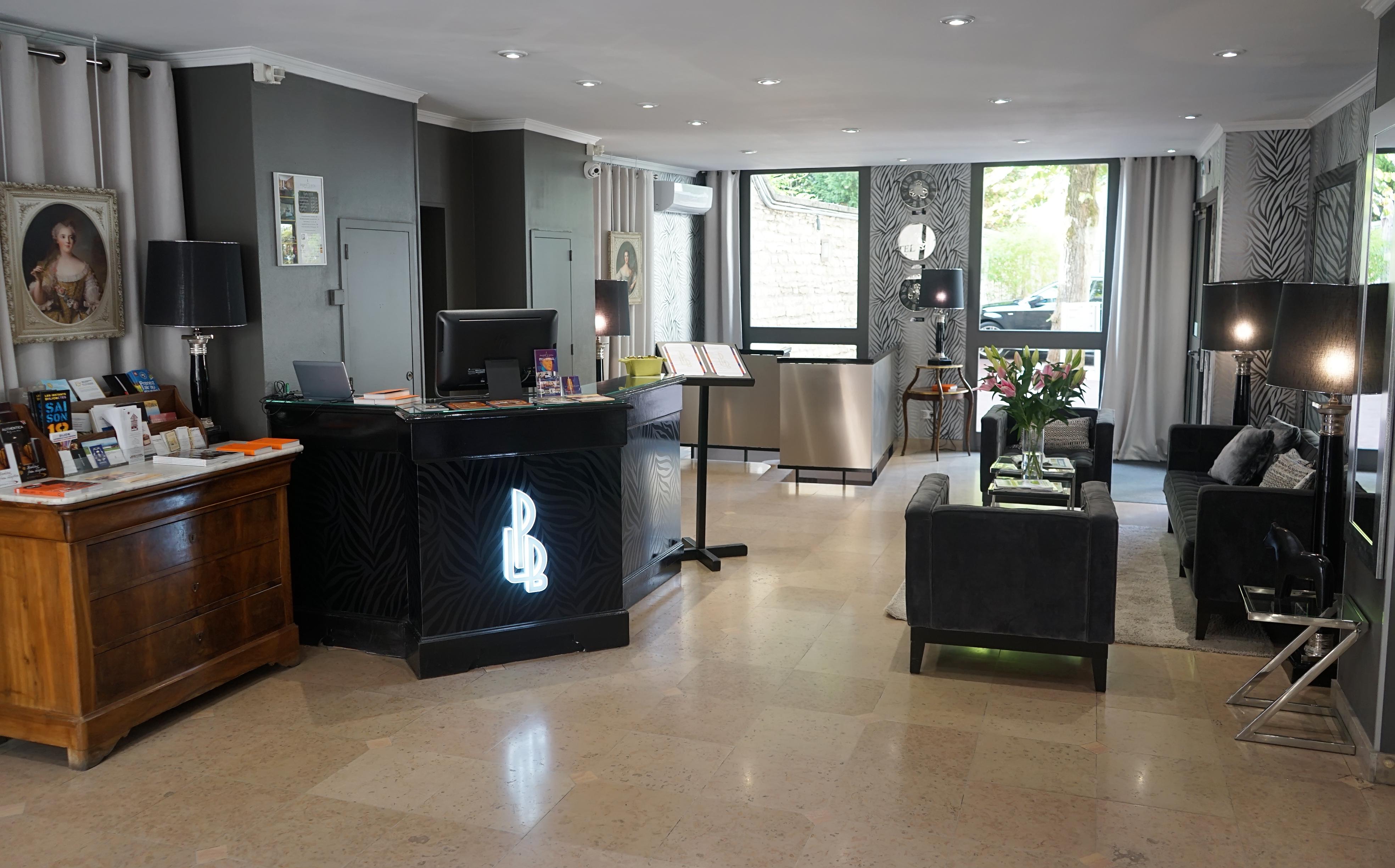 Hotel Maison Philippe Le Bon Hotel, Restaurant & Bar Le 19 4*
