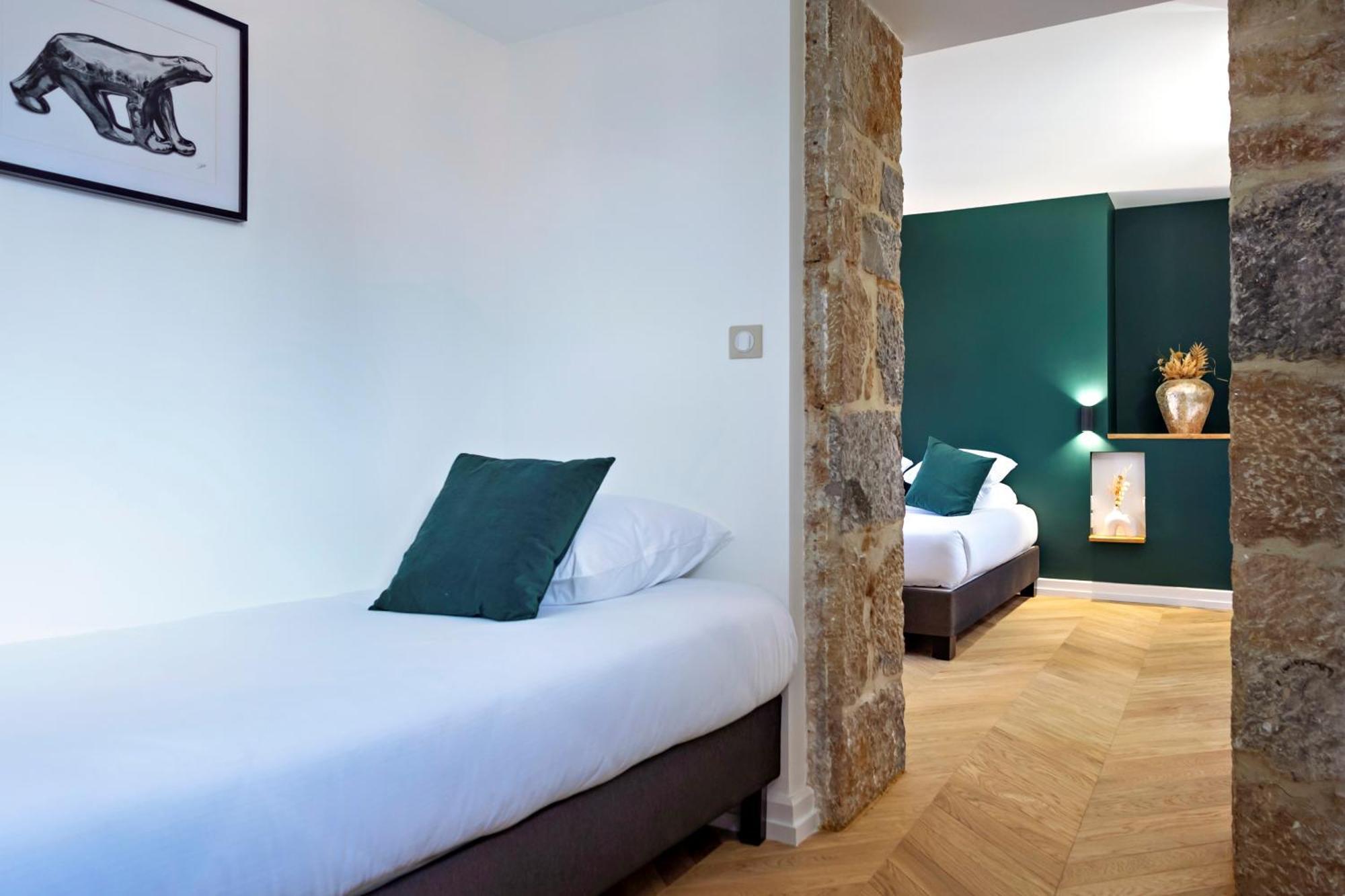 Maison Philippe Le Bon Hotel, Restaurant & Bar Le 19 Hotel 4*
